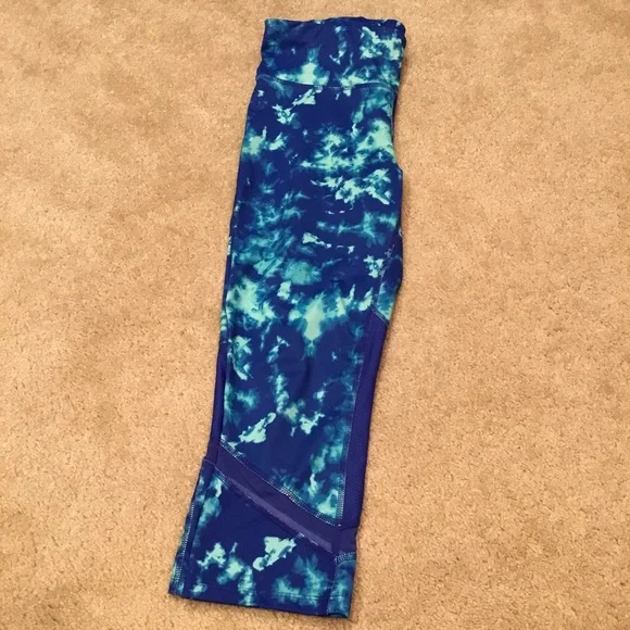Xersion Blue Marble Cropped Leggings - Picture 4 of 9